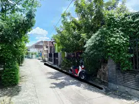Tanah 418 Meter Bonus 2 Rumah Dekat Janti Babarsari Amplas Timoho