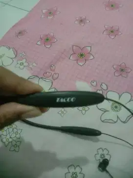Headset bluetooth