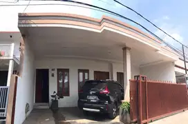 Rumah Cibubur dekat Tol jatikarya Kranggan Permai