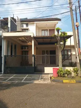 Rumah Asri Terawat Hook Siap Huni Batununggal Bandung