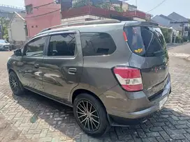 Chevrolet Spin 2013 Bensin