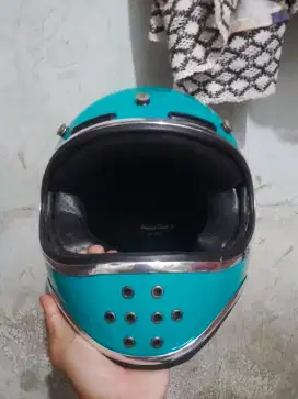 Helm howard smth