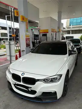 BMW 320i 2019 Bensin