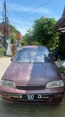 SUZUKI ESTEEM 1.6 TH 1996