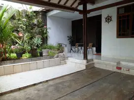Rumah Strategis hitung Tanah Tepi Jalan BB Dalam Kebon Jeruk Jakbar