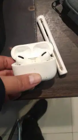 Airpods pro gen 1