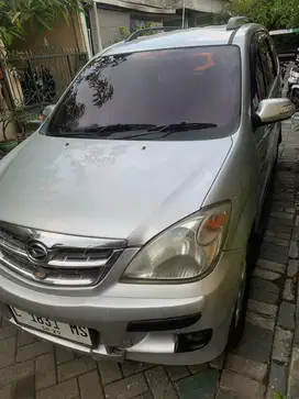 Daihatsu Xenia 2010 Bensin