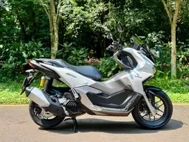 Honda ADV 160 CBS ISS MULUSSS Pajak Hidup Panjang