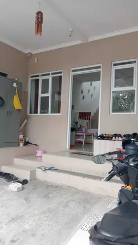 Dijual Rumah Minimalis Modern Strategis Di Daerah Cibabat Kota Cimahi