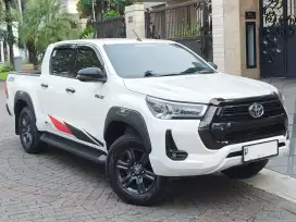 Km20rb New Hilux 2023 V Double Cabin 4x4 Diesel Automatic Putih W 2024