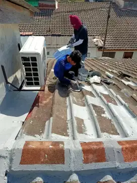 Perbaikan atap bocor perbaikan dinding rembes renovasi rumah
