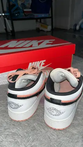 Air Jordan 1 Low