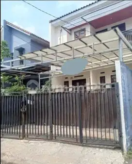 Rumah Bagus 2 Lantai Siap Huni di Condet Jak Tim