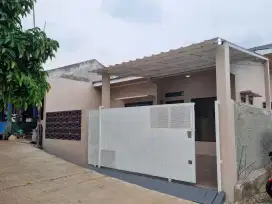 Jual tumah di jln lingkungan kebantenan jati asih kota bekasi