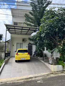 Rumah Dijual Bogor 3 Lantai + Rooftop Sentul City SHM