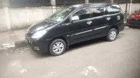 Dijual Toyota Kijang Innova G 2011 Bensin - Hitam Mulus