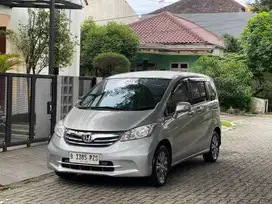 Honda Freed E PSD 2013 AT matic model 2014 non sienta