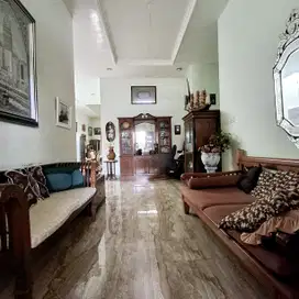 Dijual Murah Rumah Dekat Lapangan Golf Matoa