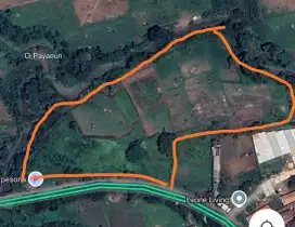 Tanah Pinggir Jalan Beton