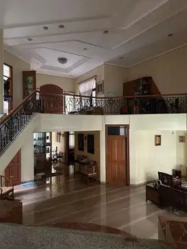 DIJUAL RUMAH ARAYA GALAXY BUMI PERMAI SEMI CLASSIC MEWAH SIAP HUNI