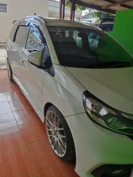 Mobilio Rs th 2016