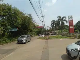 Tanah pinggir jalan raya MT Haryono Setu depan SPBU