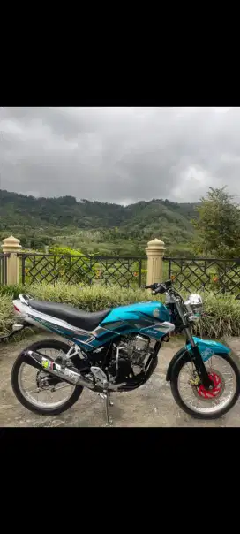 Yamaha Scorpio 225 cc