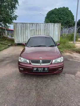 Nissan sunny tahun 2001 matic