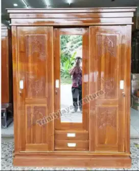 lemari pakaian bagus