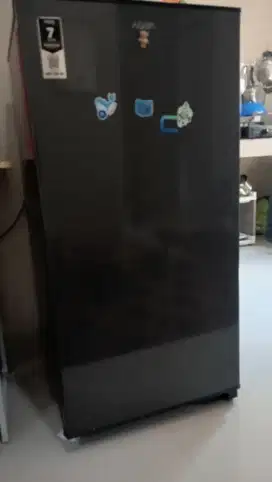 Kulkas 1 Pintu (AQUA AQR-D185)