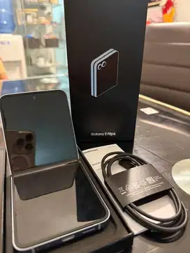 Samsung Galaxy Z Flip 6 Blue Lengkap Mulus