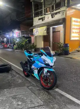 Yamaha R15 2015