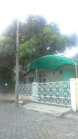 Dijual Rumah Hook Taman Pondok Indah Wiyung, SHM Furnished