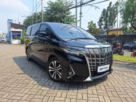 Low KM Toyota Alphard 2.5 G Bensin-AT 2022 RKH