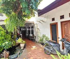 Dijual Rumah Kos Lokasi Strategis Dan Asri Di Jl Penjernihan, Benhil