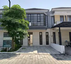 Rumah Wellington Park 2 Lantai Tanpa DP Langsung KPR Dekat Tol