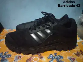 Adidas Barricade size 42