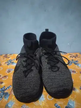 sepatu running Nike 39