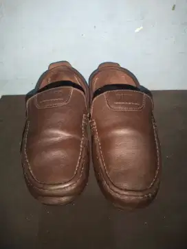sepatu kulit size 39