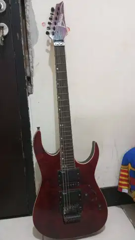GITAR IBANEZ PREMIUM CUSTOM/KOSTUM BEKAS