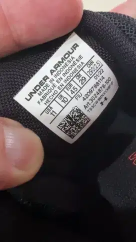 Sepatu Under Armour Original