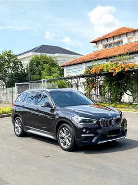 BMW X1 sDrive18i 1.5 xLine Panoramic A/T 2016