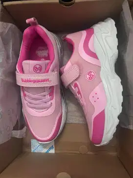 Sepatu anak size 31-32 bubble gumers