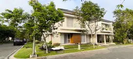 Rumah Bagus di Kota baru Parahyangan DiJUAL full furnished, Hook