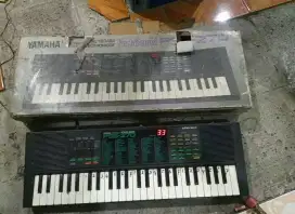 Yamaha PSS 270 SYNTHESIZER