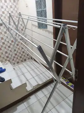 JEMURAN LIPAT ALUMINIUM
TIPE TULIP
