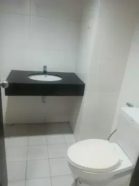 Disewakan type studio unfurhnis di Apartemen Pakubuwono Terrace