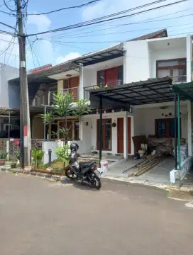 BEST PRICE !! RUMAH KEREN SIAP HUNI DALAM CLUSTER DI PONDOK KELAPA