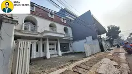 306. Sewa Rumah Mewah 3,5 Lantai di Gandaria Kebayoran Baru Jaksel