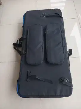 Dijual softcase keybord dan pedal sustain rolland
